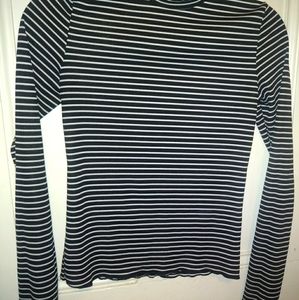 PrettyLittleThing tee shirt